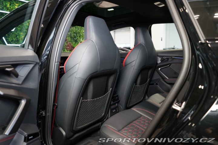 Audi RS3 SPORTBACK*SONOS*360*MATRI 2025