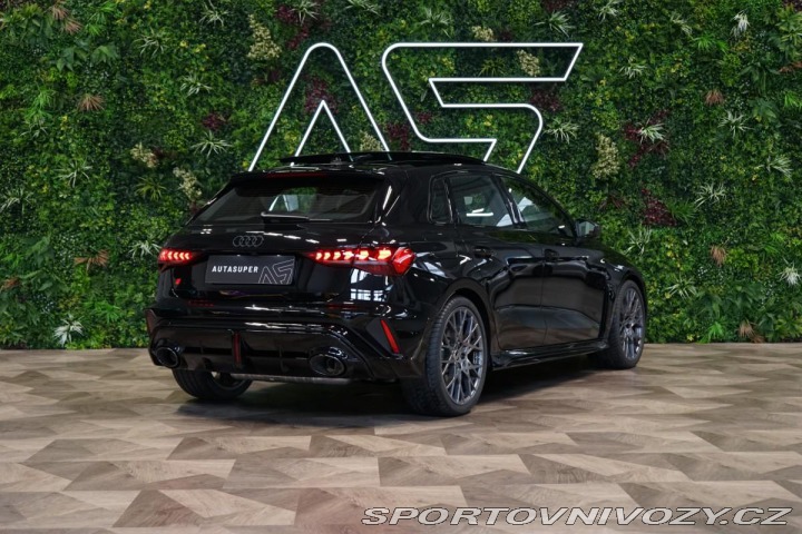 Audi RS3 SPORTBACK*SONOS*360*MATRI 2025