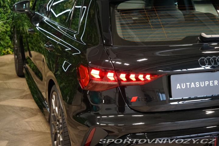 Audi RS3 SPORTBACK*SONOS*360*MATRI 2025