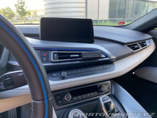 BMW i8  2019