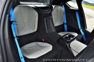 BMW i8  2019