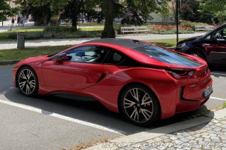 BMW i8  2019