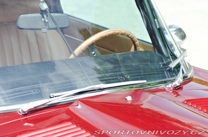 Jaguar E-Type V12 1973