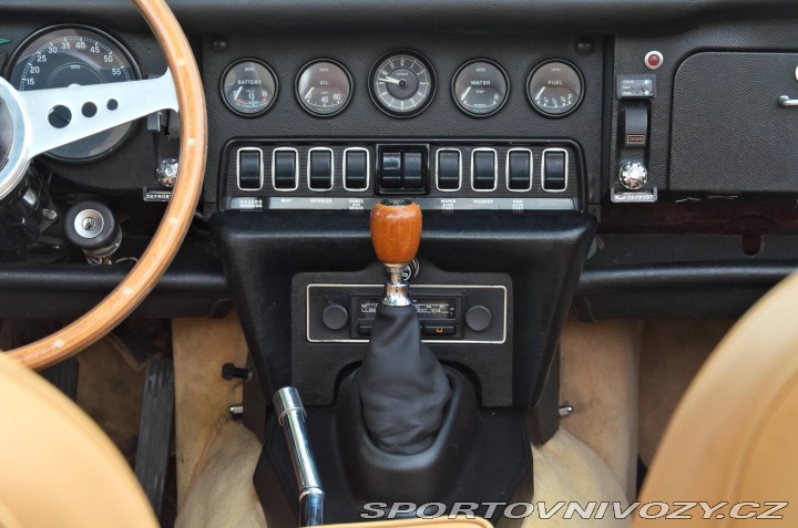 Jaguar E-Type  2099