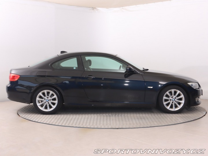 BMW 3 320 d 2011