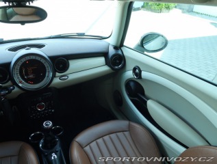 Mini Clubman Cooper S 2012