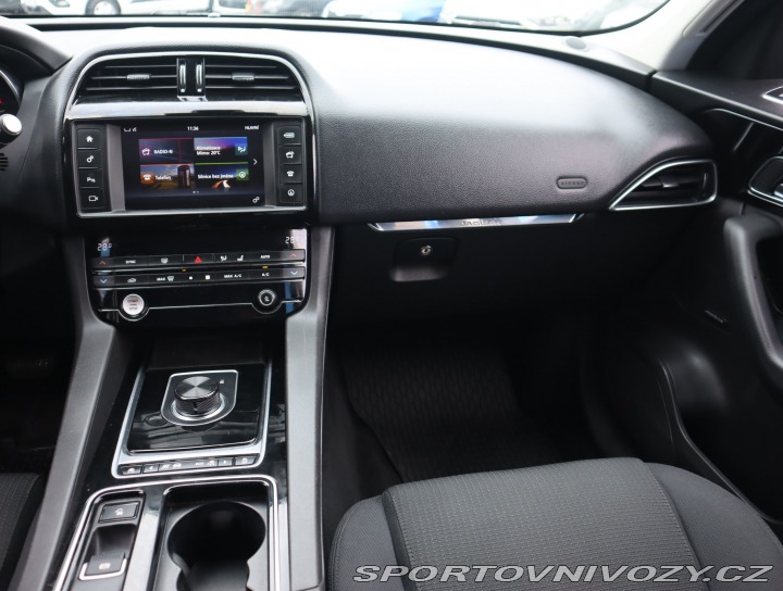 Jaguar F-Pace 30d AWD 2016