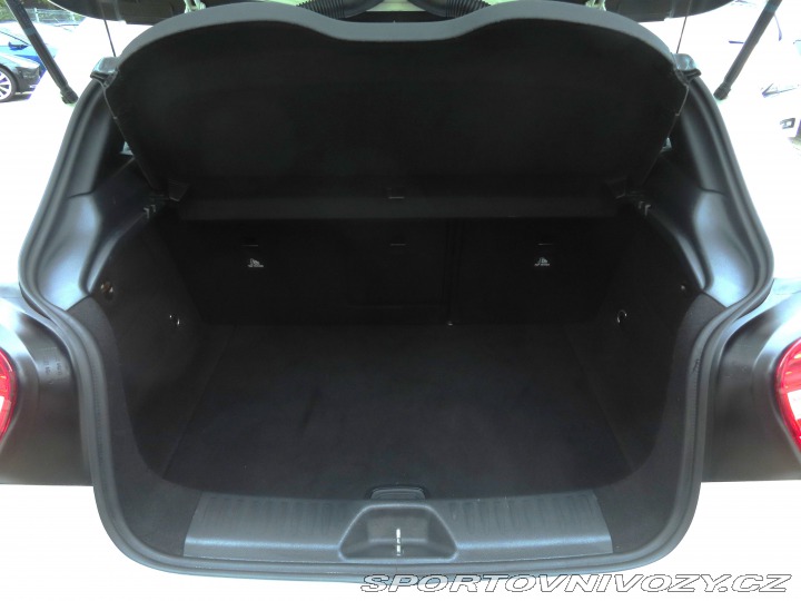 Mercedes-Benz A AMG Line A 180 2015