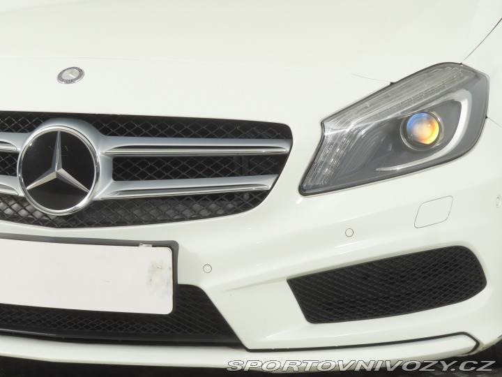 Mercedes-Benz A AMG Line A 180 2015