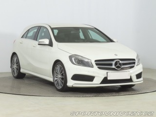 Mercedes-Benz A AMG Line A 180 2015