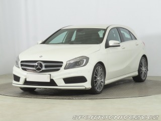 Mercedes-Benz A AMG Line A 180 2015