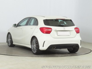 Mercedes-Benz A AMG Line A 180 2015