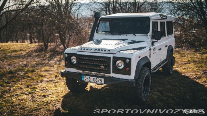 Ostatní značky Ostatní modely Land Rover Defender 2,4 2011