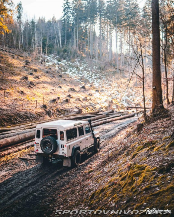 Ostatní značky Ostatní modely Land Rover Defender 2,4 2011