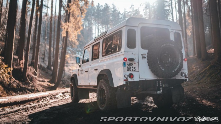 Ostatní značky Ostatní modely Land Rover Defender 2,4 2011