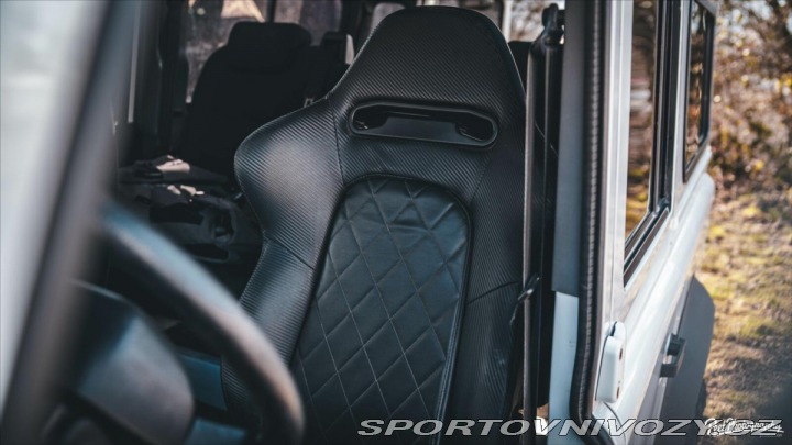 Ostatní značky Ostatní modely Land Rover Defender 2,4 2011