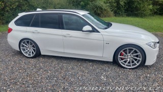 BMW 3 2,5 160 kW manuál, zado 2014