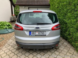 Ford Ostatní modely S-MAX 2,2 TOP stav 2012