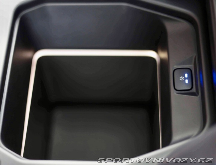 Ostatní značky Ostatní modely Land Rover Defender  P400e X-Dynamic HSE Urba 2023