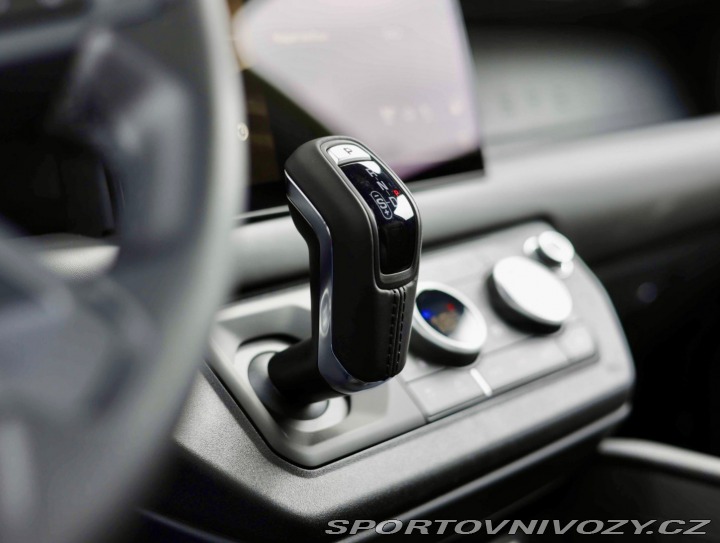 Ostatní značky Ostatní modely Land Rover Defender  P400e X-Dynamic HSE Urba 2023