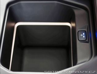Ostatní značky Ostatní modely Land Rover Defender  P400e X-Dynamic HSE Urba 2023
