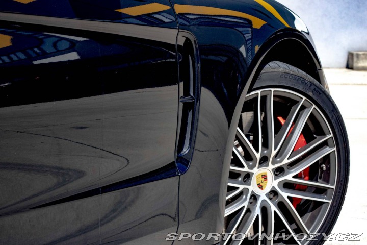 Porsche Panamera Turbo 4x4 A/T 2017