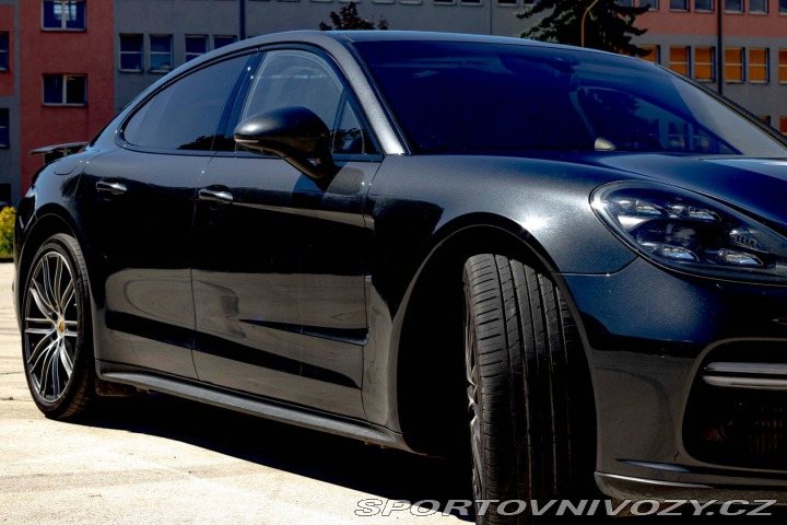 Porsche Panamera Turbo 4x4 A/T 2017