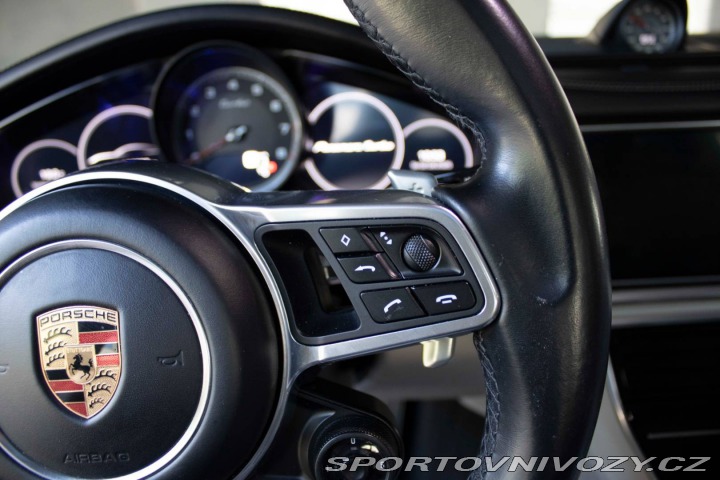 Porsche Panamera Turbo 4x4 A/T 2017