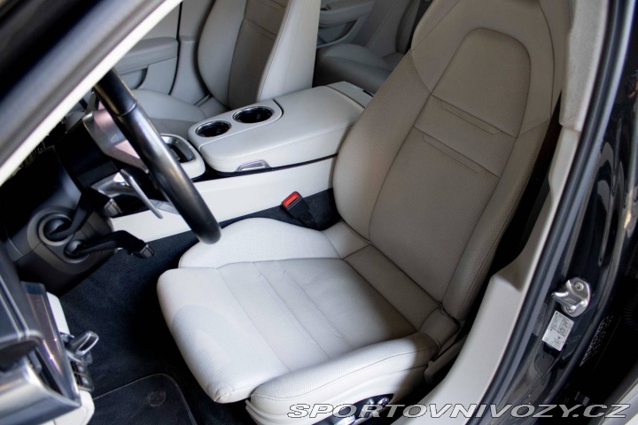 Porsche Panamera Turbo 4x4 A/T 2017