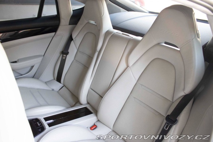 Porsche Panamera Turbo 4x4 A/T 2017