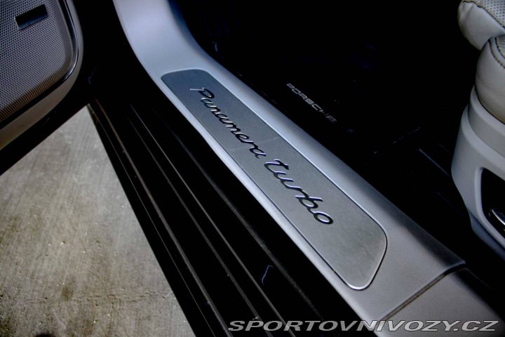 Porsche Panamera Turbo 4x4 A/T 2017