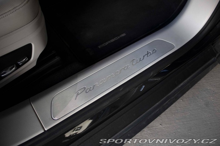 Porsche Panamera Turbo 4x4 A/T 2017