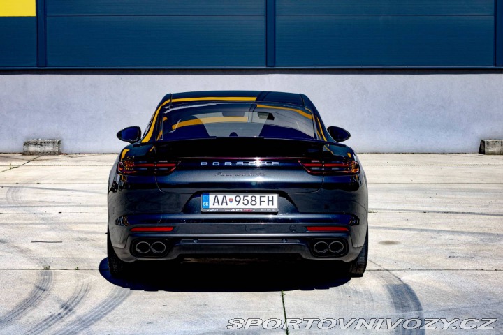 Porsche Panamera Turbo 4x4 A/T 2017