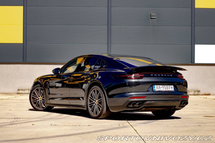 Porsche Panamera Turbo 4x4 A/T 2017