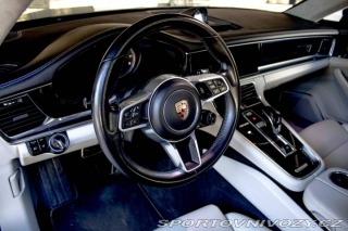 Porsche Panamera Turbo 4x4 A/T 2017