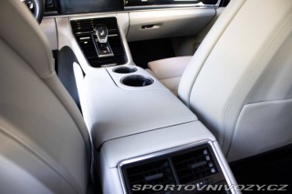 Porsche Panamera Turbo 4x4 A/T 2017