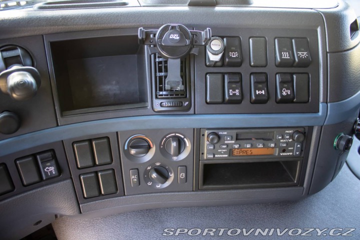 Ostatní značky Ostatní modely Ťahače, nákladné autá nad 7,5 t Volvo Volvo FM 44T /AJ NA SPLÁT 2006