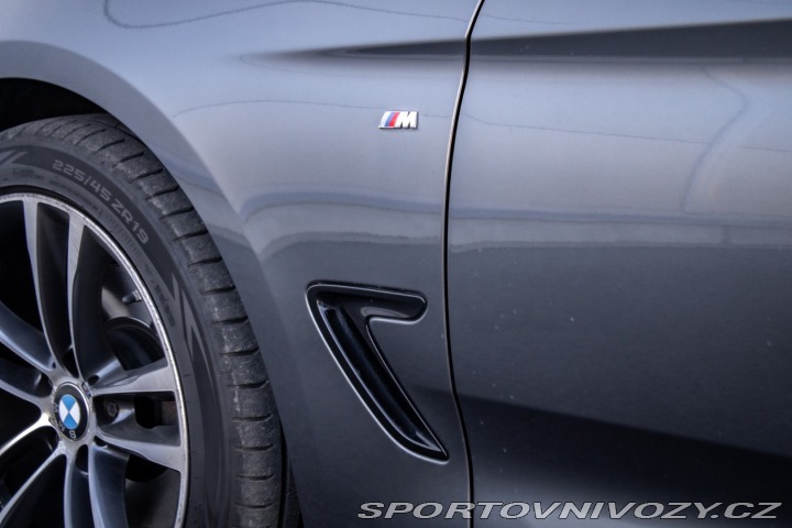 BMW 3 330d xDrive M Sport A/T 2015