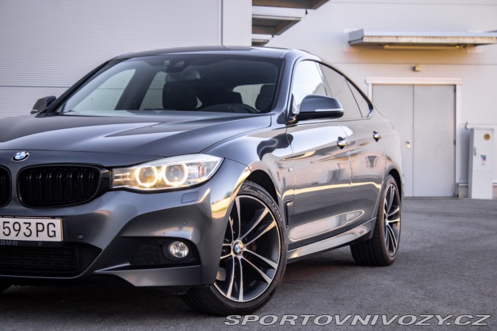 BMW 3 330d xDrive M Sport A/T 2015