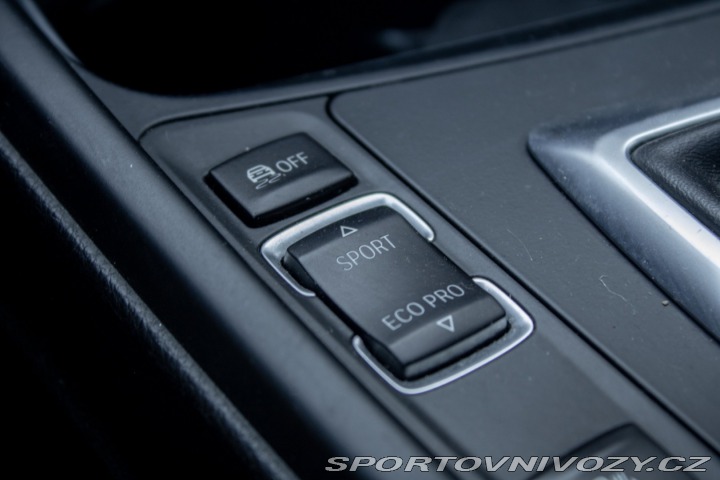 BMW 3 330d xDrive M Sport A/T 2015