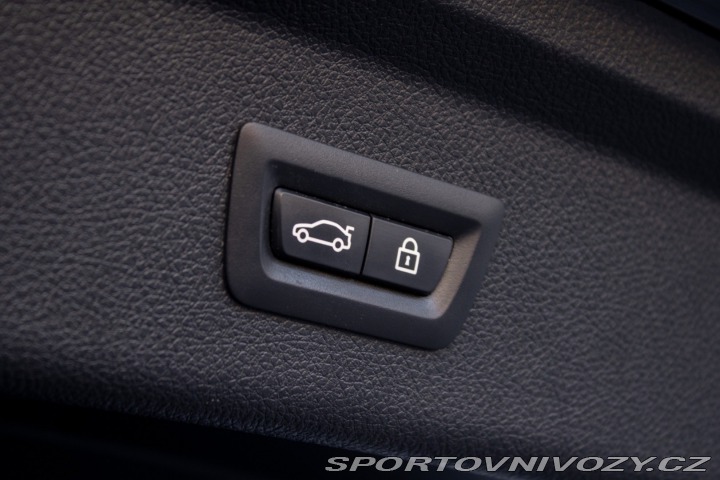 BMW 3 330d xDrive M Sport A/T 2015