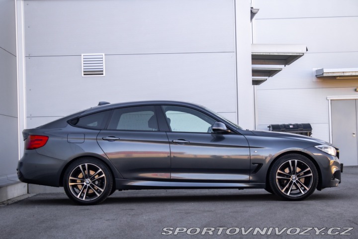 BMW 3 330d xDrive M Sport A/T 2015