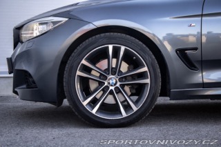 BMW 3 330d xDrive M Sport A/T 2015