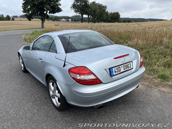 Mercedes-Benz SLK SLK 200 2025