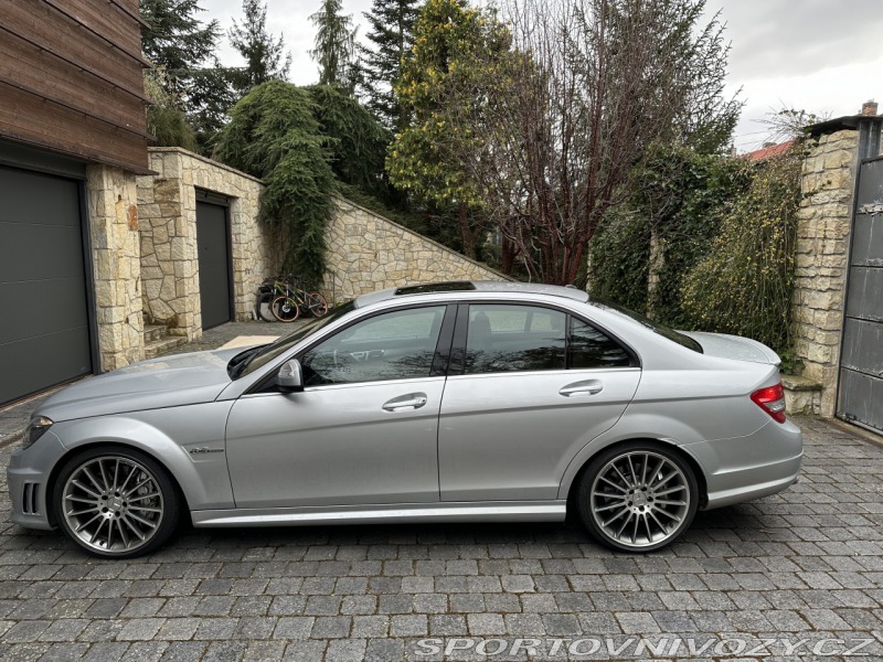 Mercedes-Benz C 63 AMG