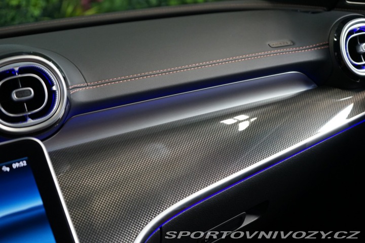 Mercedes-Benz C 300d*AMG*PANO*TAŽ*HUD*BUR 2024