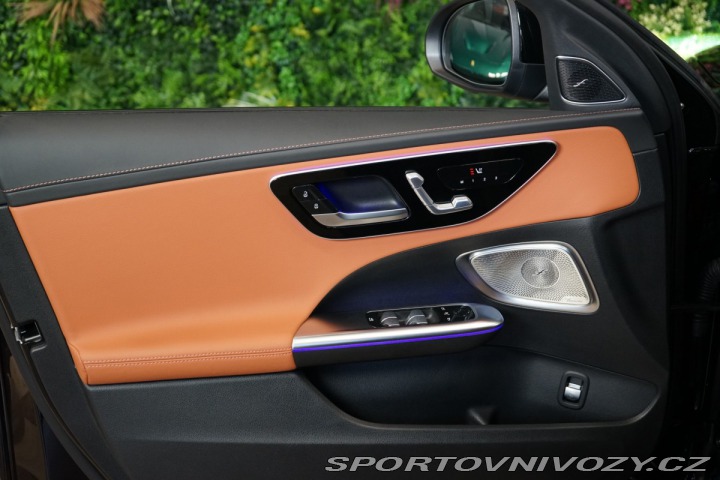 Mercedes-Benz C 300d*AMG*PANO*TAŽ*HUD*BUR 2024