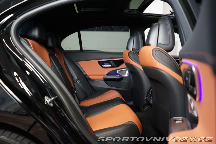 Mercedes-Benz C 300d*AMG*PANO*TAŽ*HUD*BUR 2024