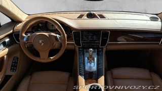 Porsche Panamera 4S 2011