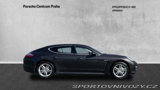 Porsche Panamera 4S 2011
